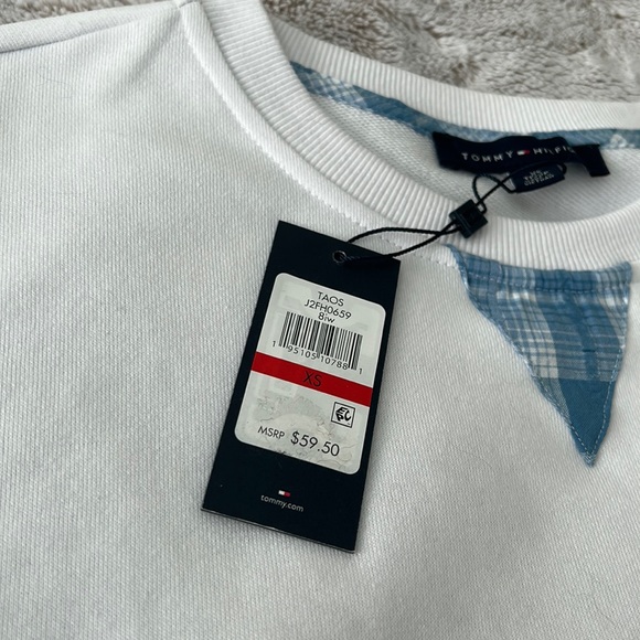 NWT Tommy Hilfiger sweatshirt with ruffles - Picture 2 of 9